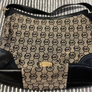 Michael Kors signature MK Hobo bag, large brown and‎ black